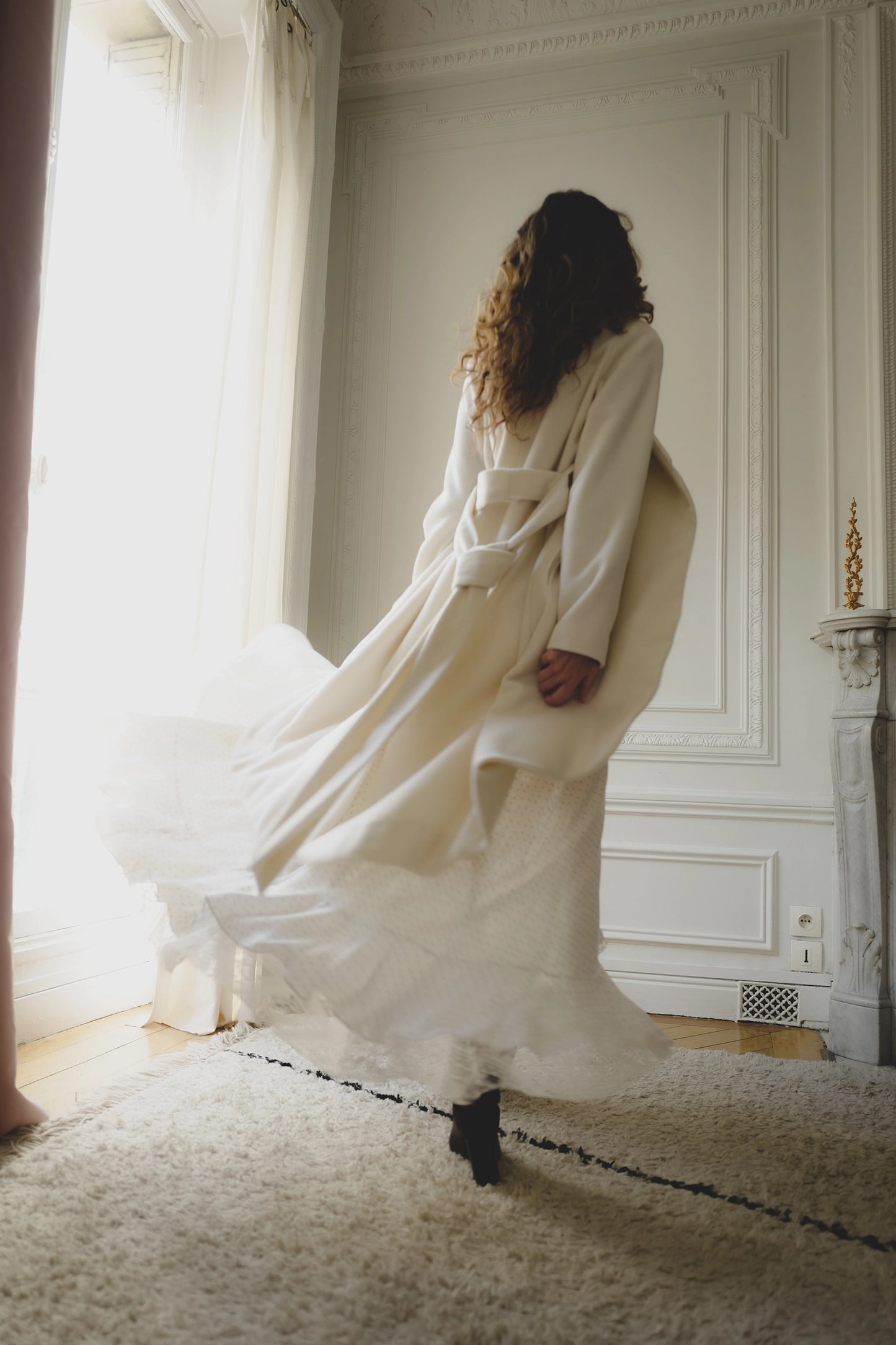 LE SECRET | Le manteau magique