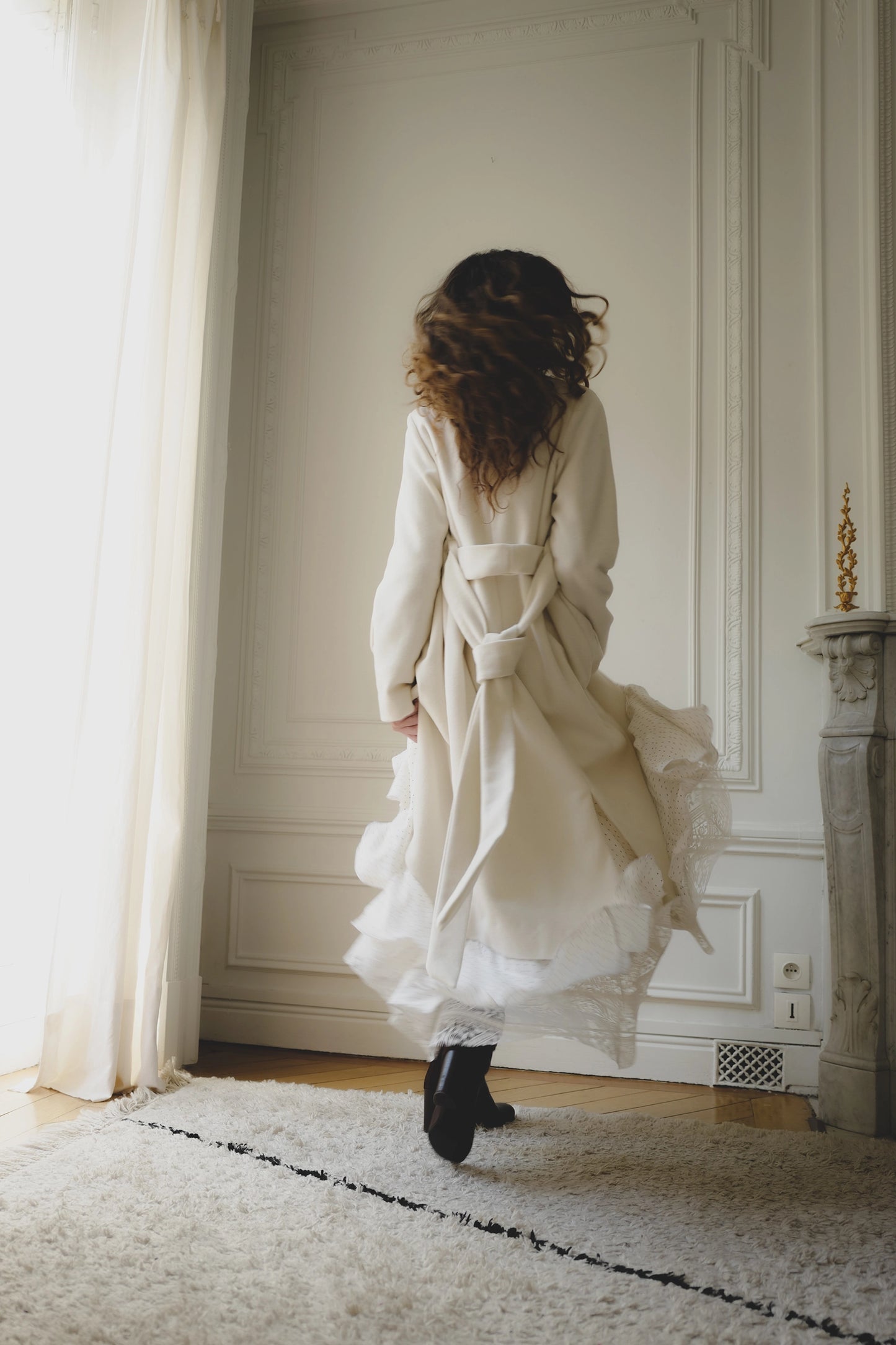 LE SECRET | Le manteau magique