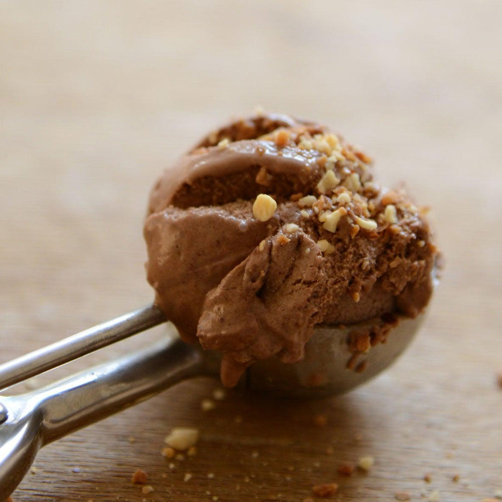 Glace chocolat au lait de noisettes // Sans lait - Vanessa Pouzet