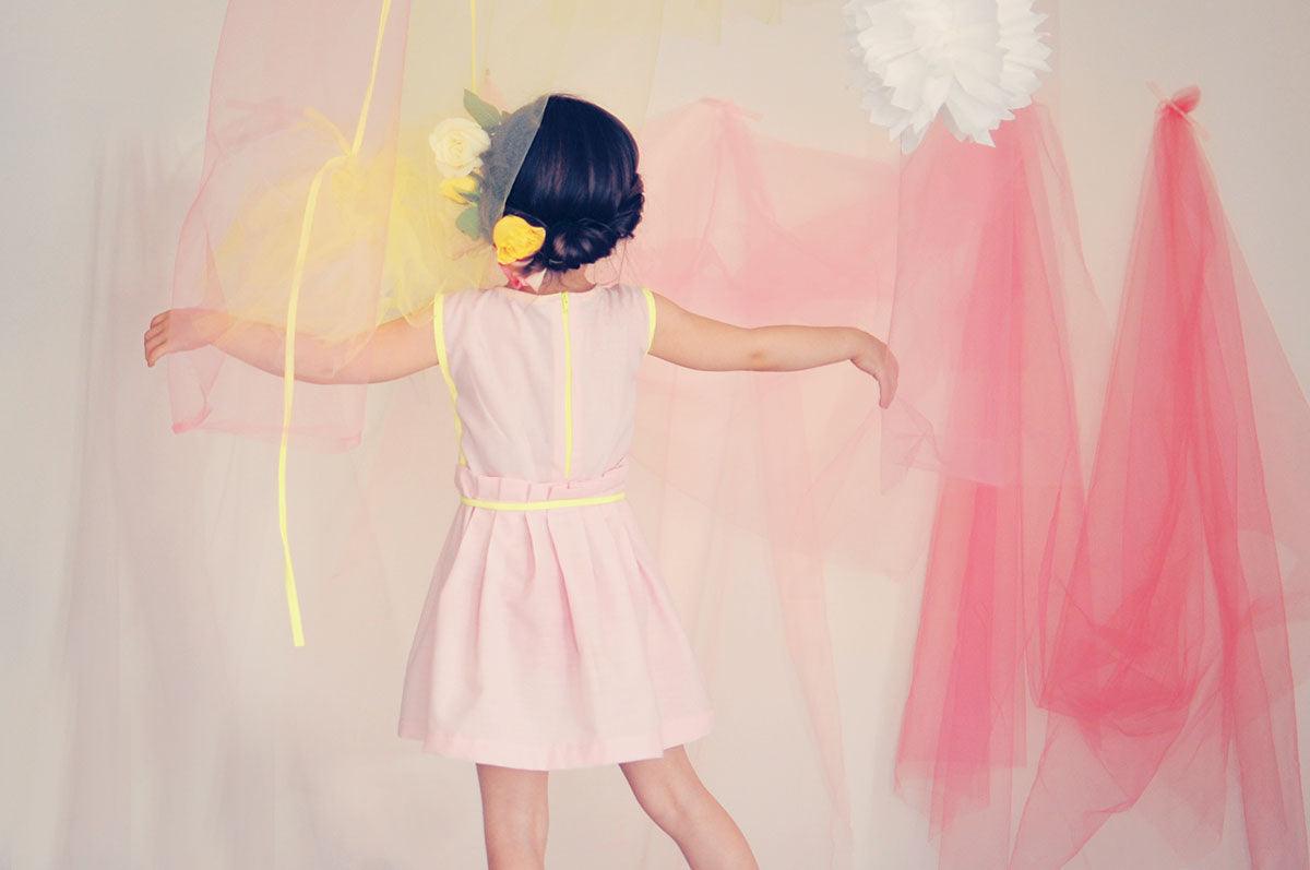 
                  
                    JUNE (2 au 12 ans)
                  
                