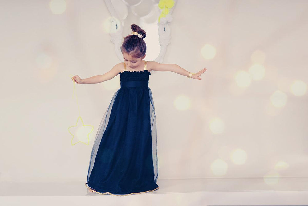 
                  
                    JUST A LITTLE GIRL (1mois au 3 ans)
                  
                