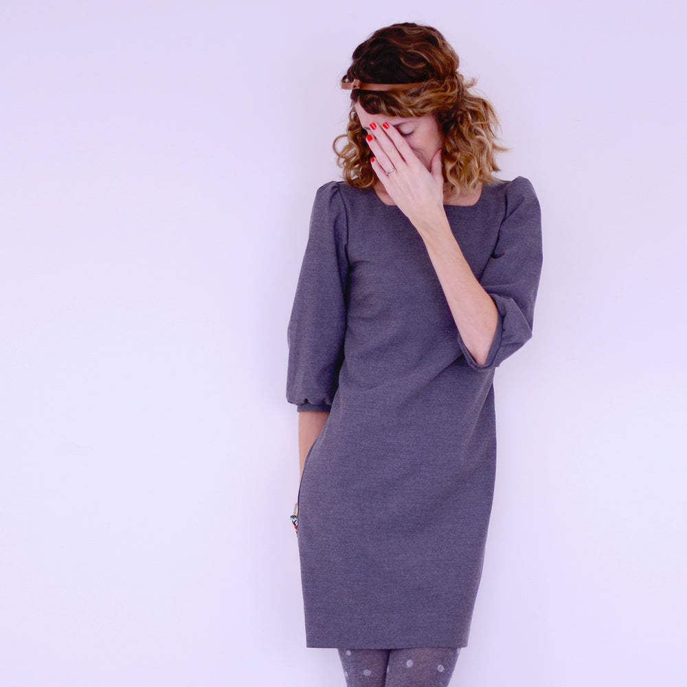 
                  
                    LA PETITE ROBE (34 au 48)
                  
                