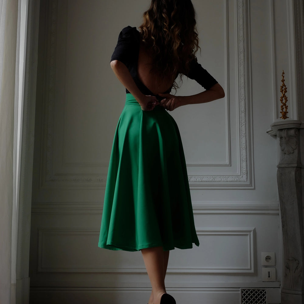 
                      
                        UN BONBON | 3 jupes + un outil magique
                      
                    