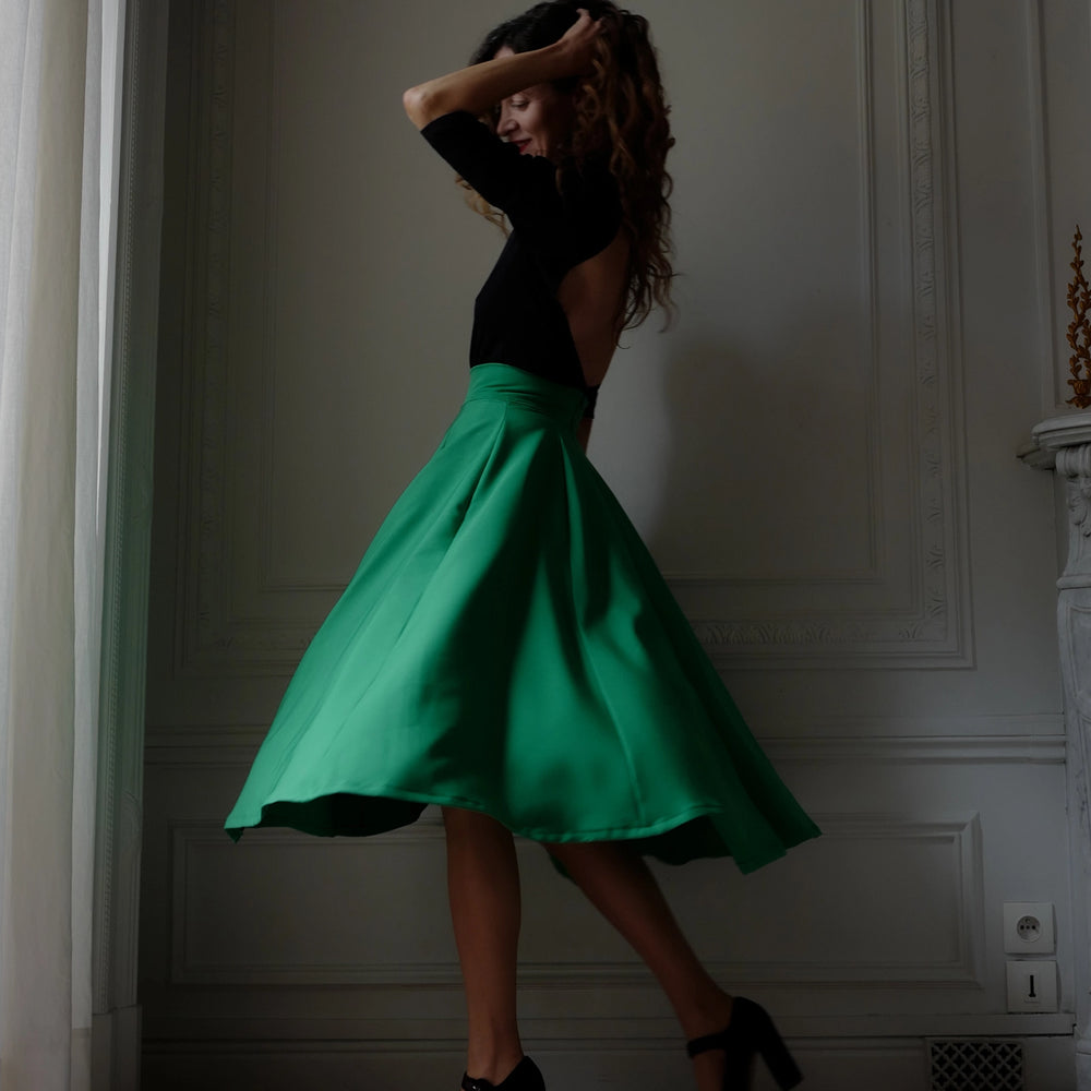 
                      
                        UN BONBON | 3 jupes + un outil magique
                      
                    