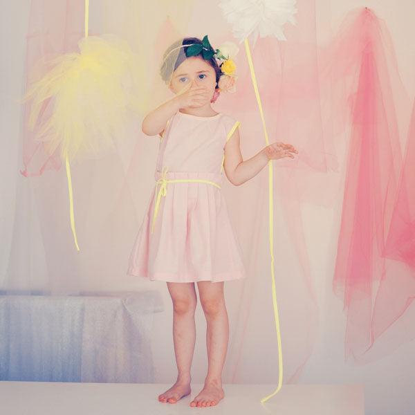 
                  
                    JUNE (2 au 12 ans)
                  
                